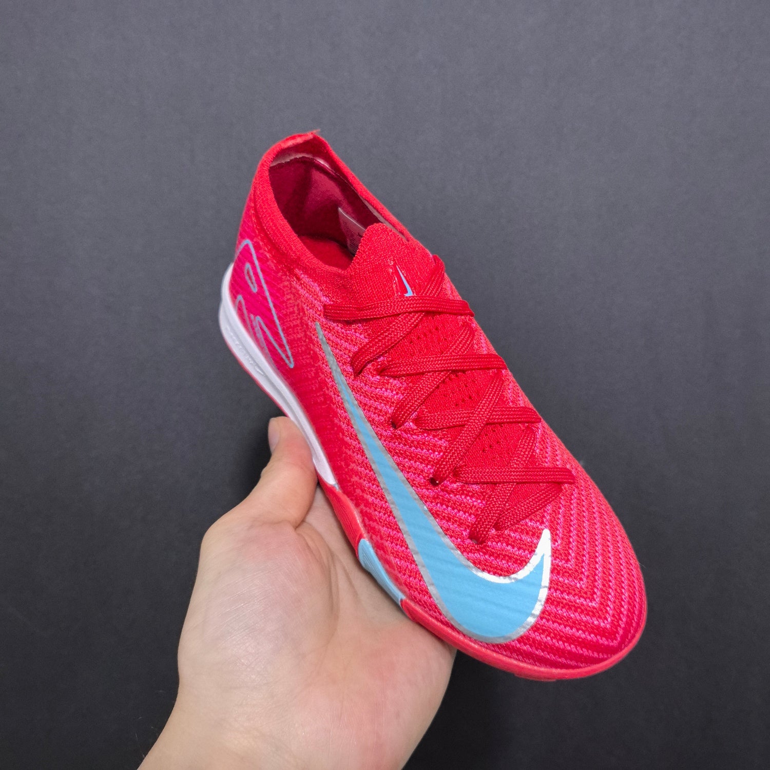 ⚡ Mini Strikers – Kids’ Football Boots (Ages 7–12 | Sizes 30–35)